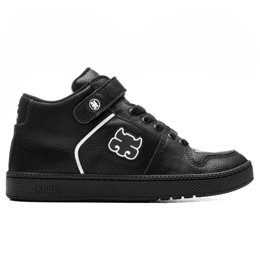 Ipath_Grasshopper_Black_Leather.png