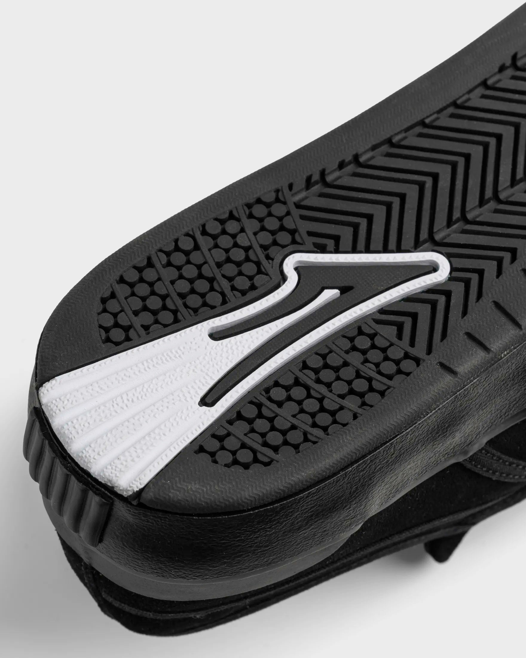 Lakai_Conrad_skate_shoes_black_black_suede_CLOSE2.jpg