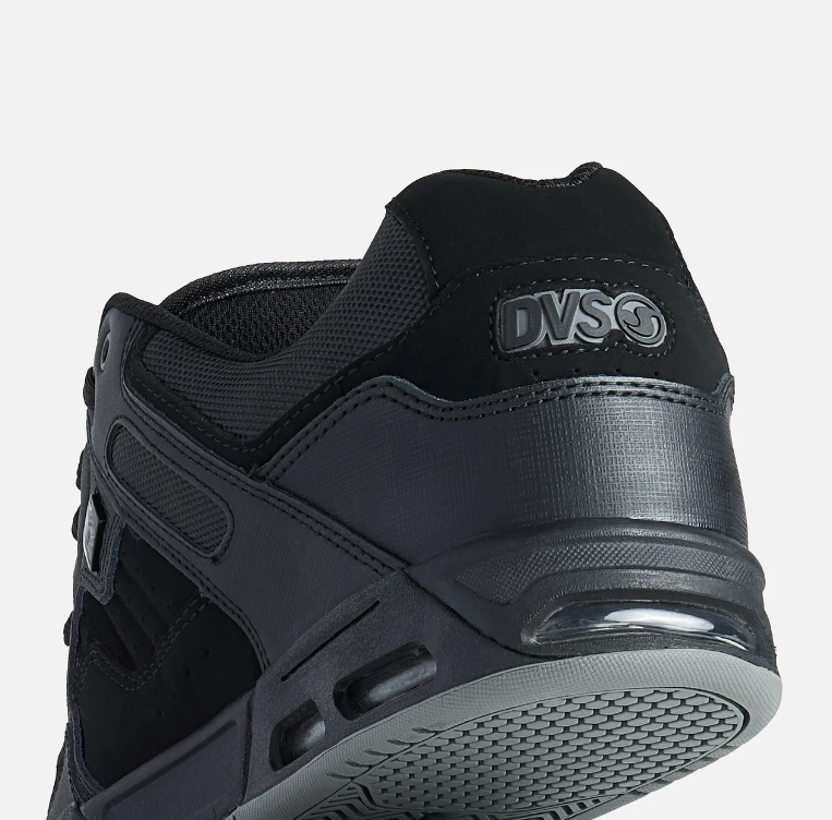DVS_Enduro_Heir_Skate_Shoes_Black_Black_2.png