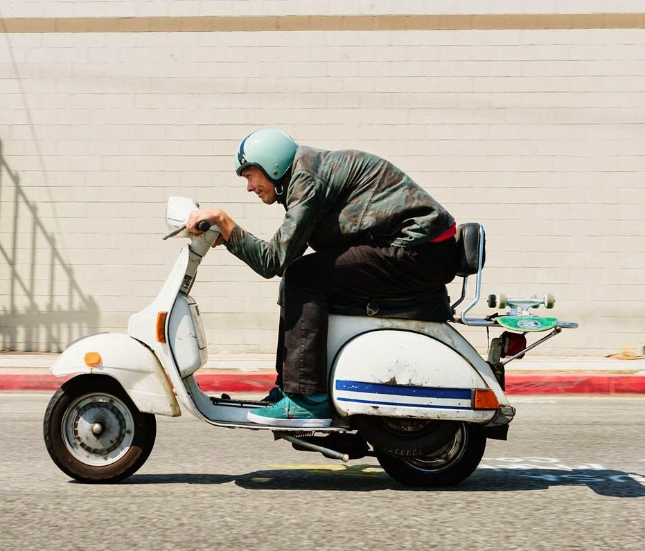 Girl x Joe King Speed Shop Helmet Small Rick Howard vespa.png